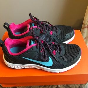 nike performance wild trail